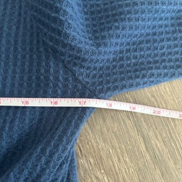 blue wrap front top - Picture 4 of 4